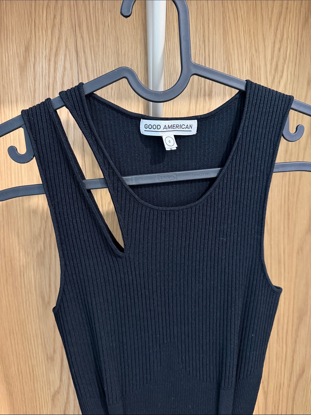Good American black dress